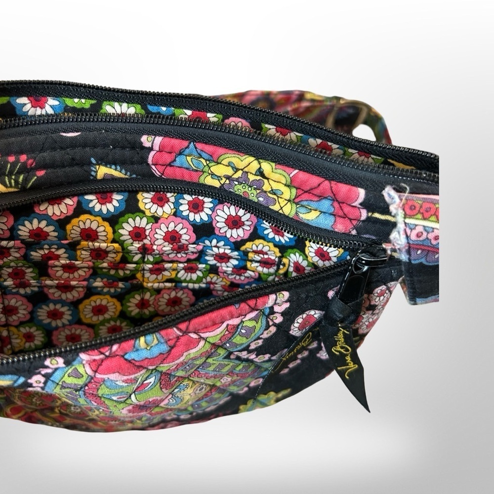 Vera Bradley Small Crossbody • With Pocket Card Holder - Picture 4 of 9